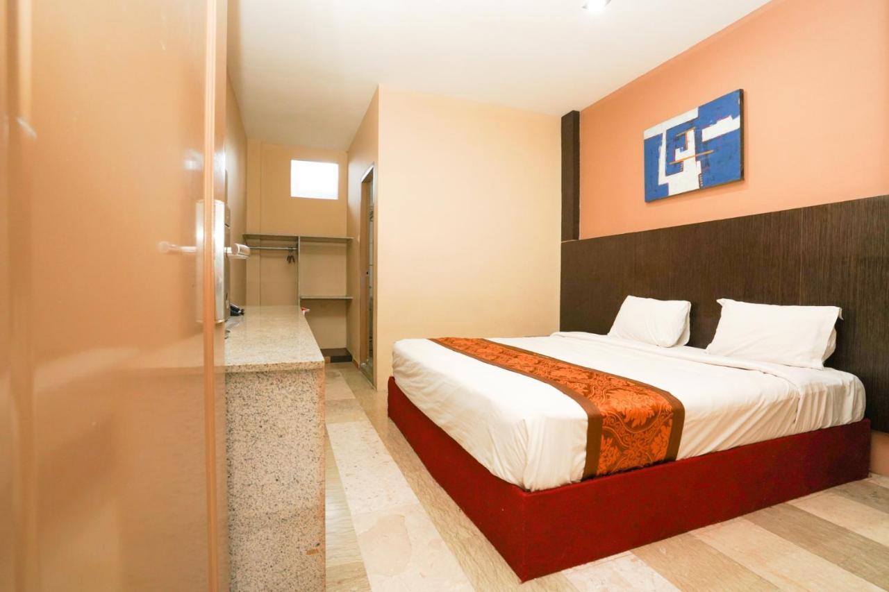 Avi Hotel סוראבאיה מראה חיצוני תמונה