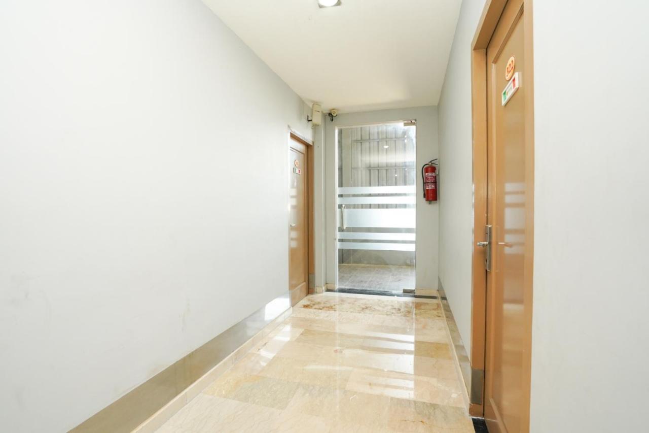 Avi Hotel סוראבאיה מראה חיצוני תמונה