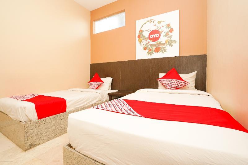 Avi Hotel סוראבאיה מראה חיצוני תמונה