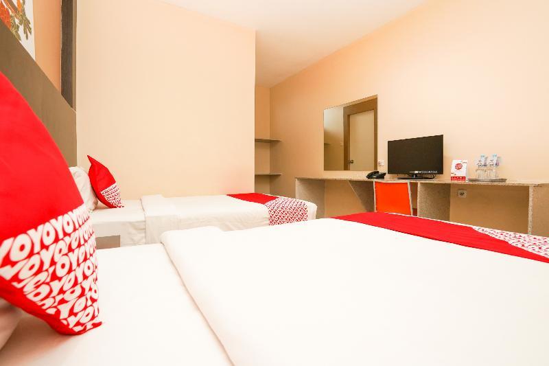 Avi Hotel סוראבאיה מראה חיצוני תמונה